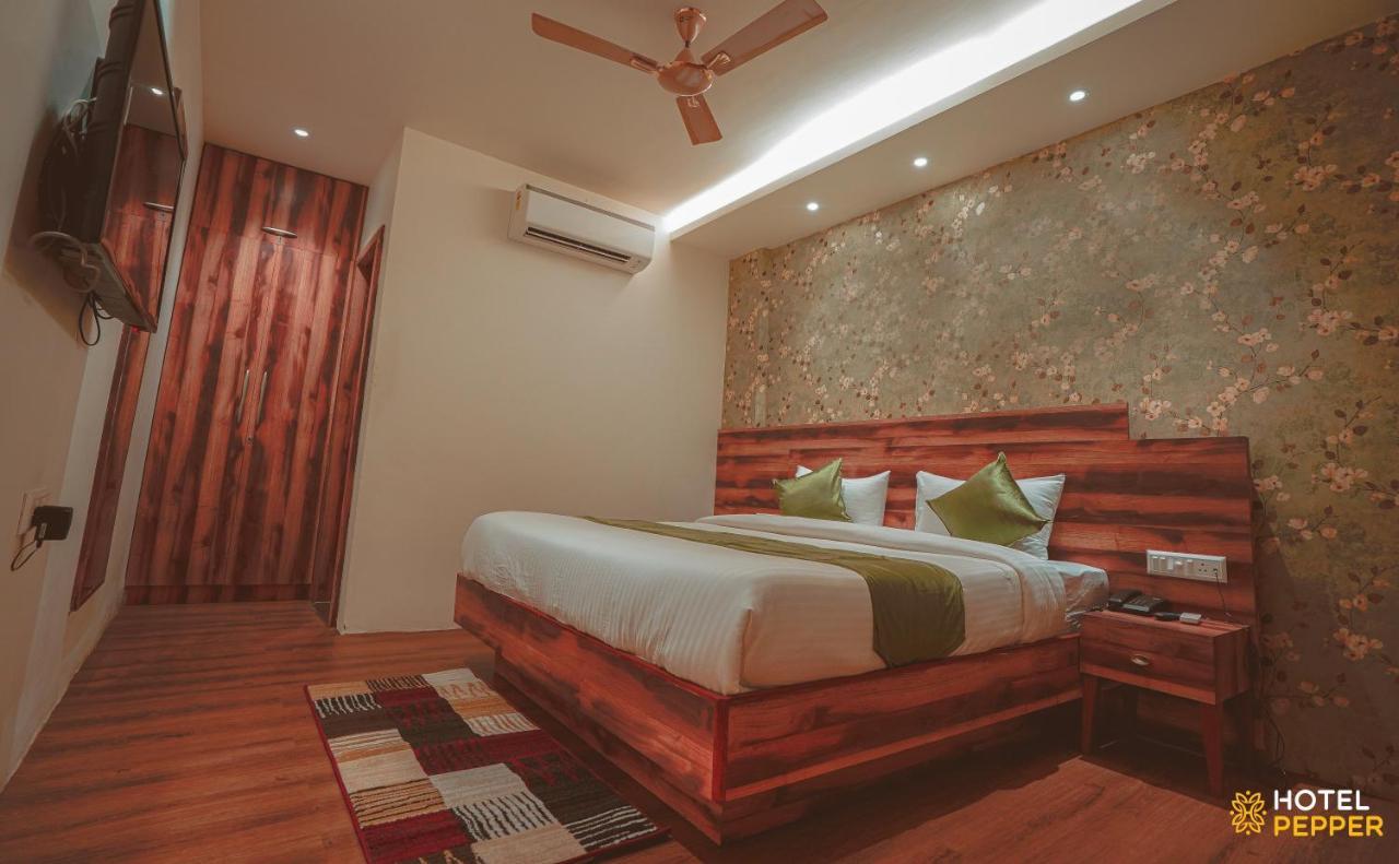 Hotel Pepper Hisār Екстериор снимка